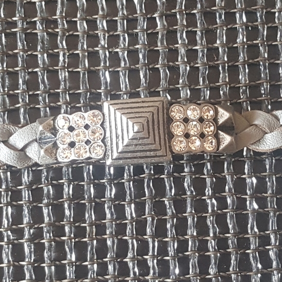 Lia Sophia Crystal Bling Pewter Bracelet S - Picture 2 of 9